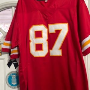 Kansas City Chiefs Travis Kelce jersey. Name and number is embroidered.